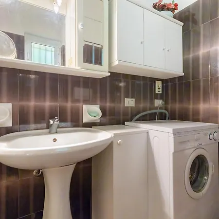 Hostdomus - Mistral Appartement Finale Ligure
