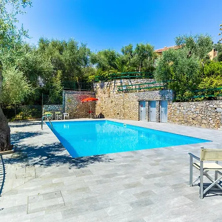 Appartement Hostdomus - Mistral *